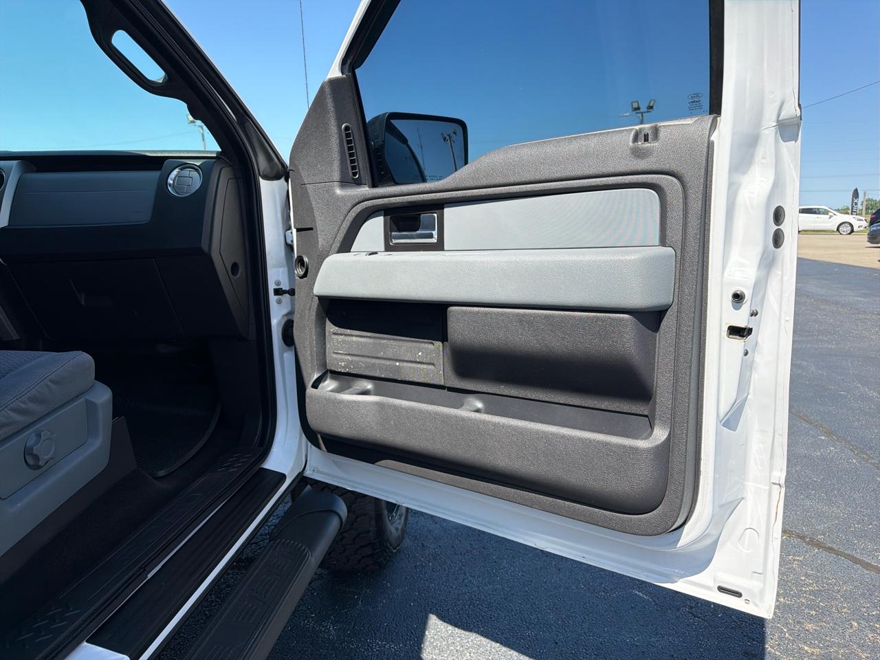 Ford F-150 4WD SuperCrew 145" XLT 2014