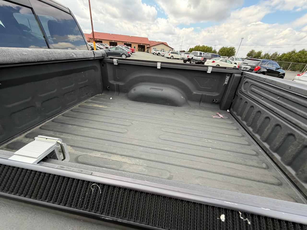 RAM 1500 4WD Crew Cab 149" Big Horn 2016