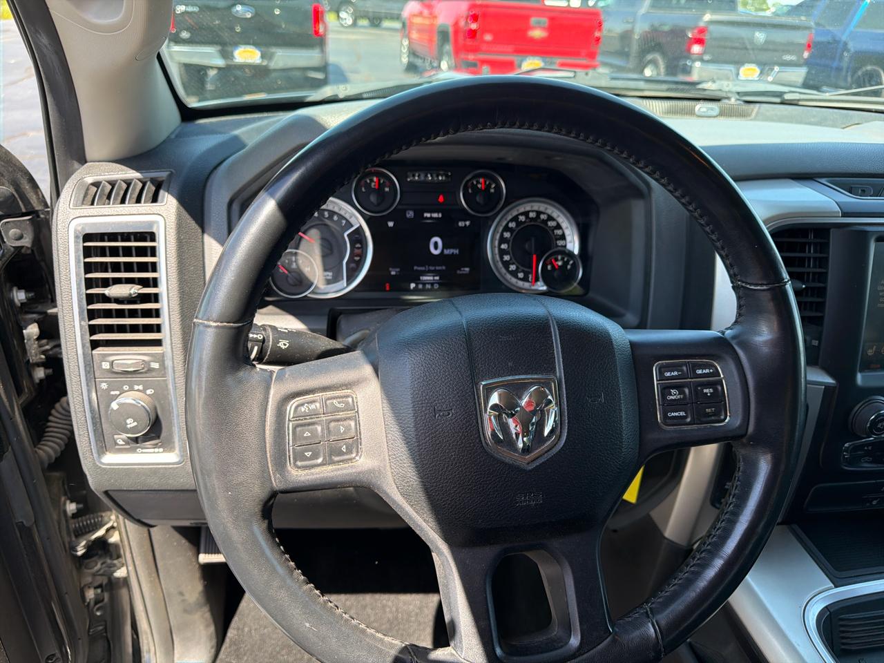 RAM 1500 4WD Crew Cab 149" Big Horn 2016