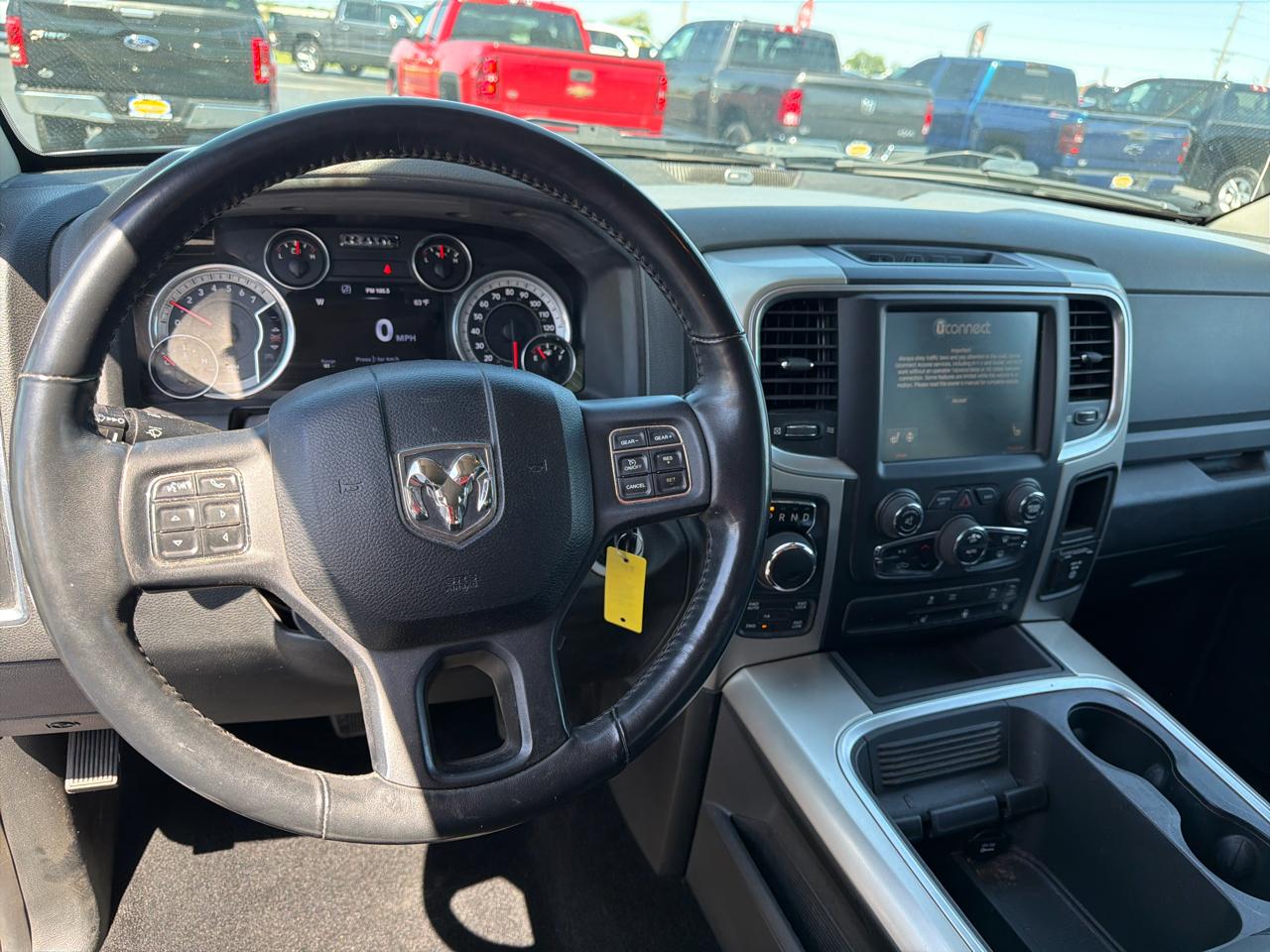 RAM 1500 4WD Crew Cab 149" Big Horn 2016