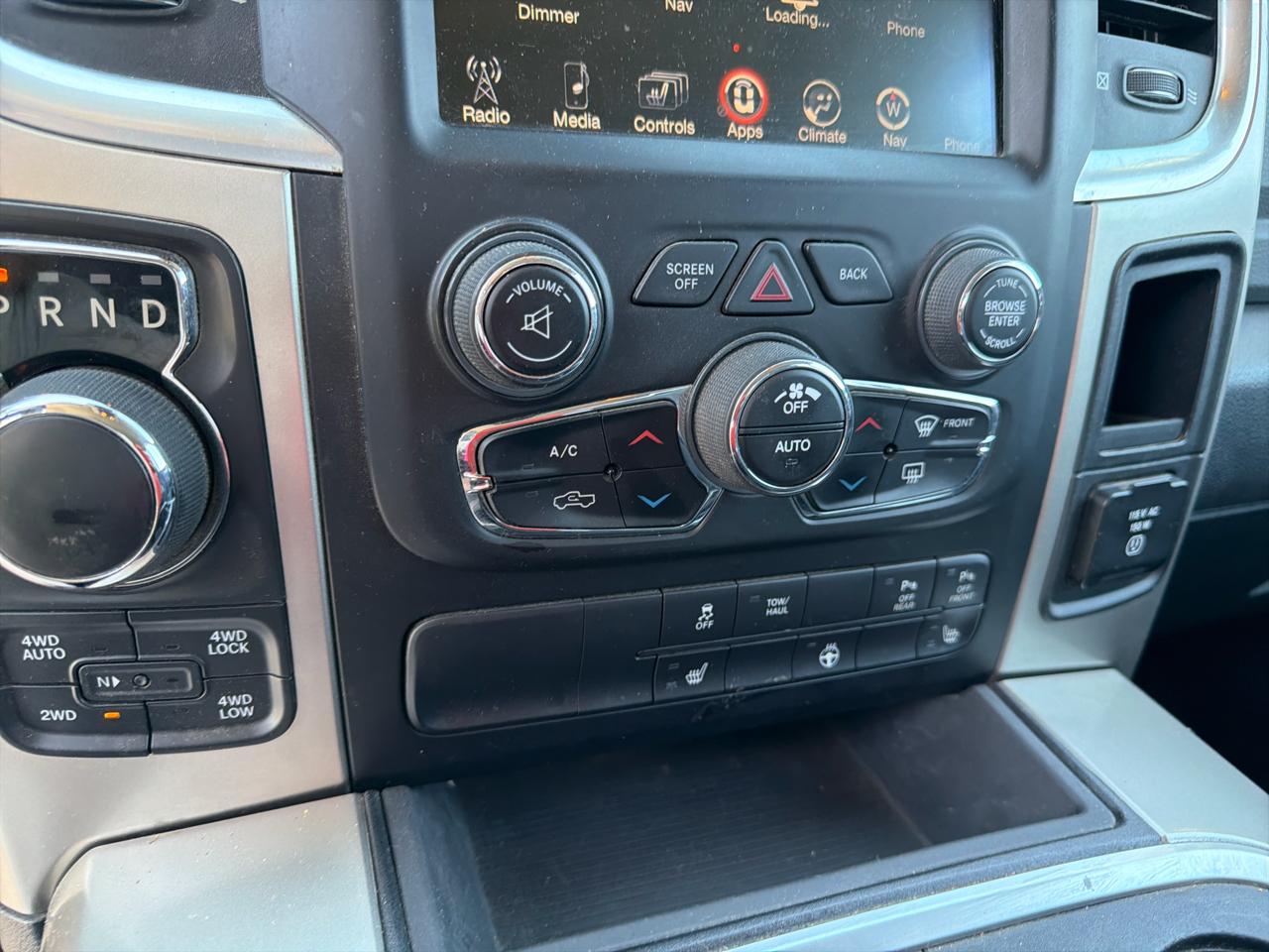 RAM 1500 4WD Crew Cab 149" Big Horn 2016