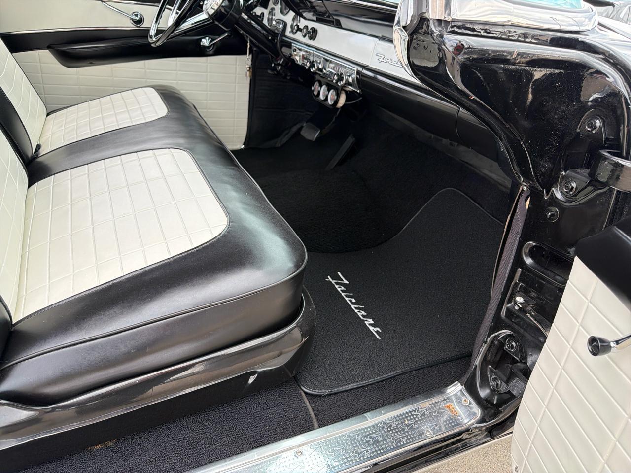 Ford Fairlane Sunliner Convertible  1956