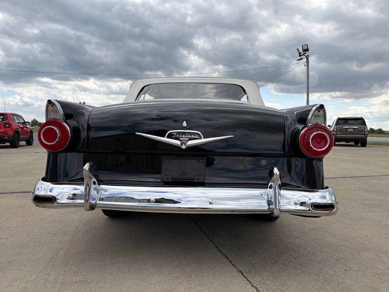 Ford Fairlane Sunliner Convertible  1956