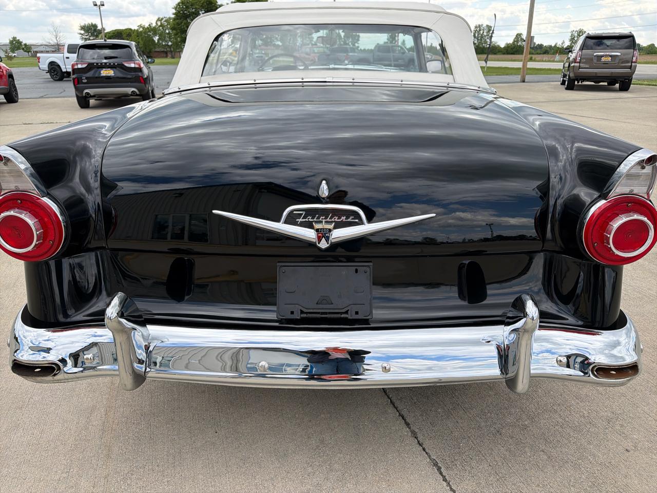 Ford Fairlane Sunliner Convertible  1956