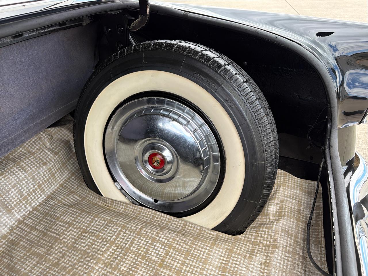 Ford Fairlane Sunliner Convertible  1956