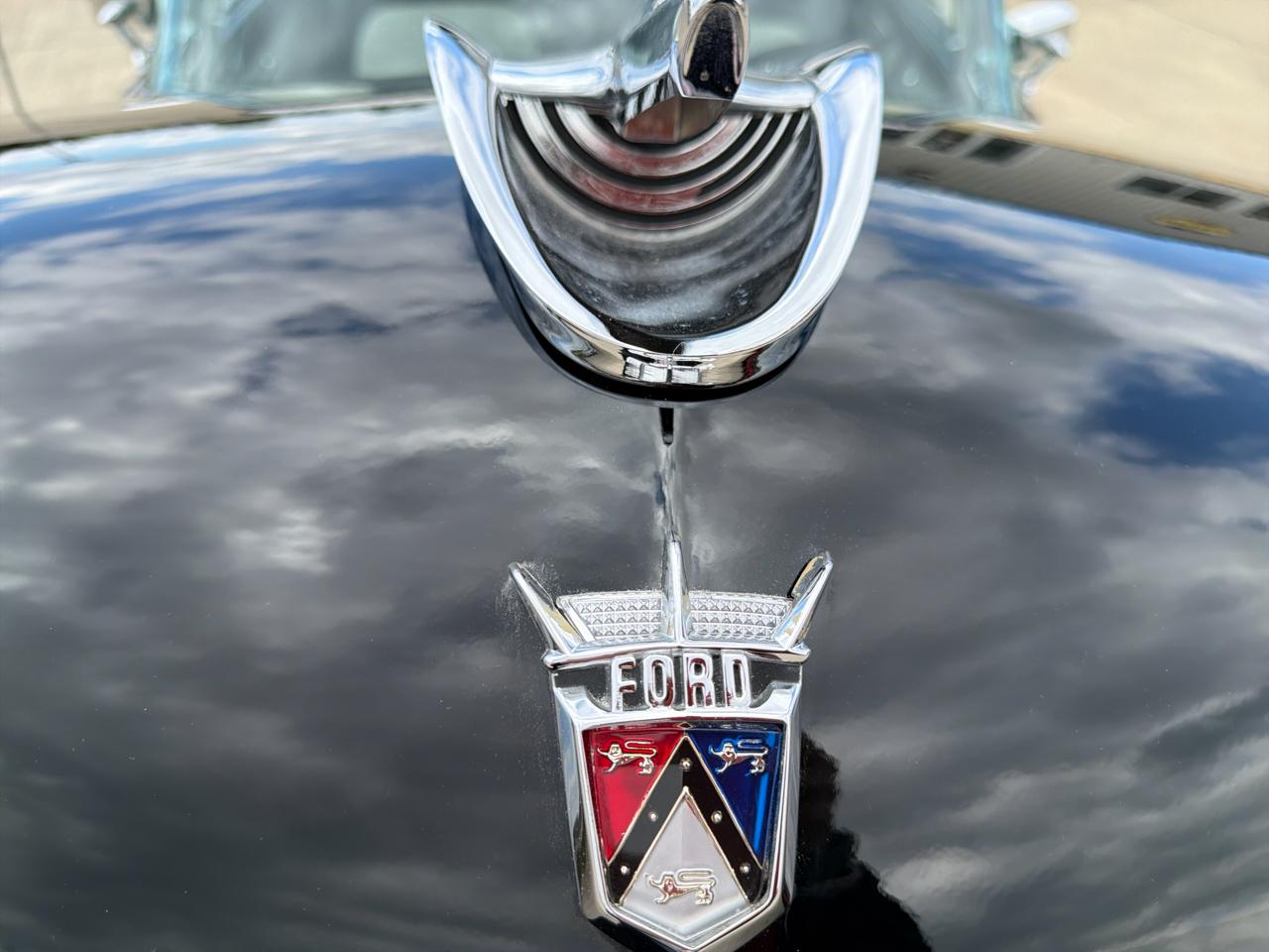 Ford Fairlane Sunliner Convertible  1956