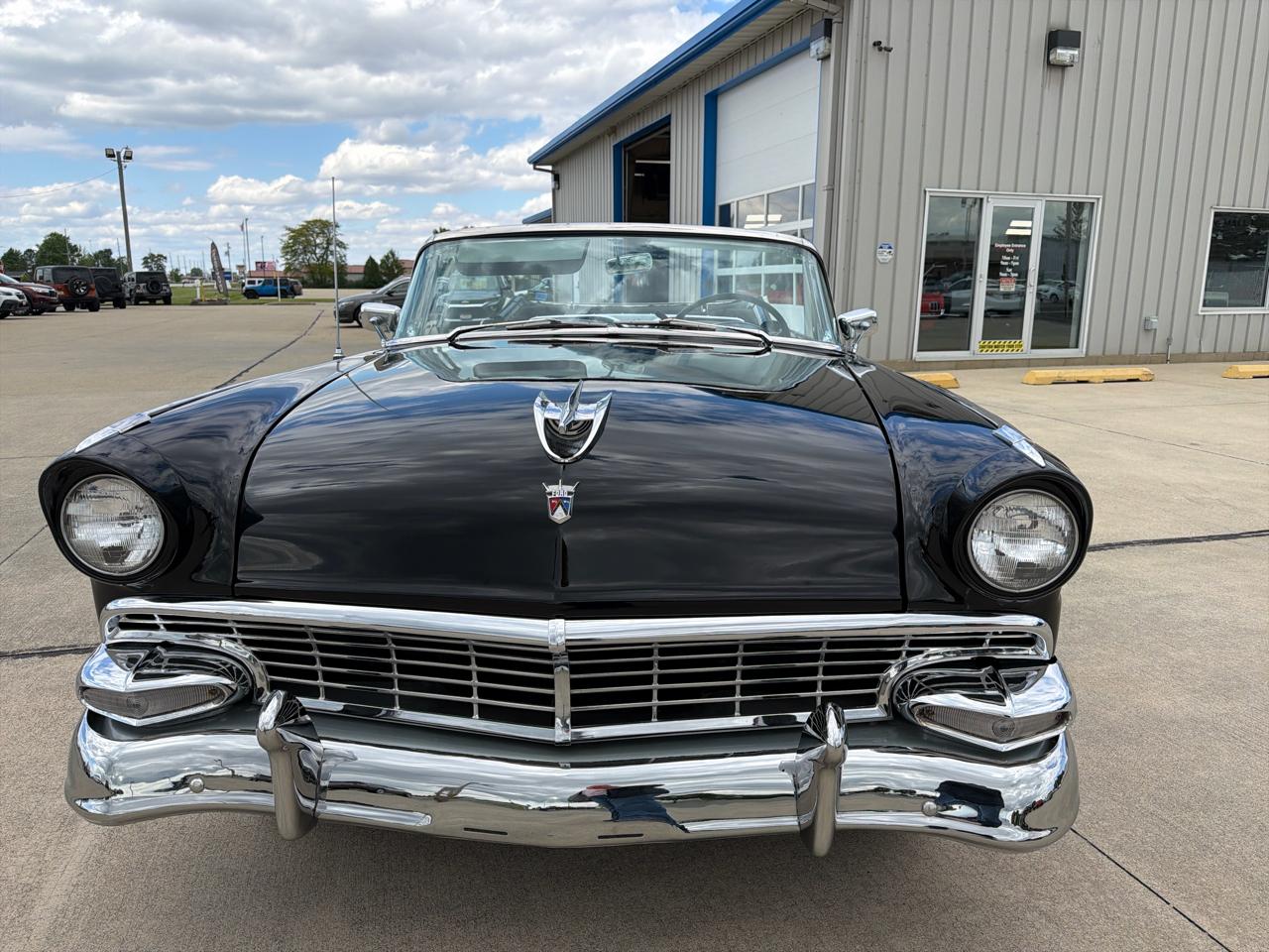 Ford Fairlane Sunliner Convertible  1956