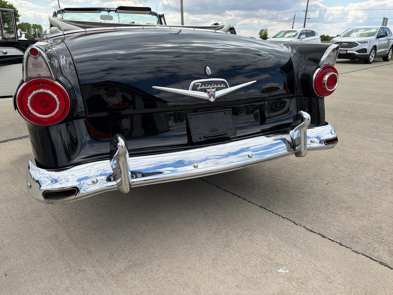 Ford Fairlane Sunliner Convertible  1956