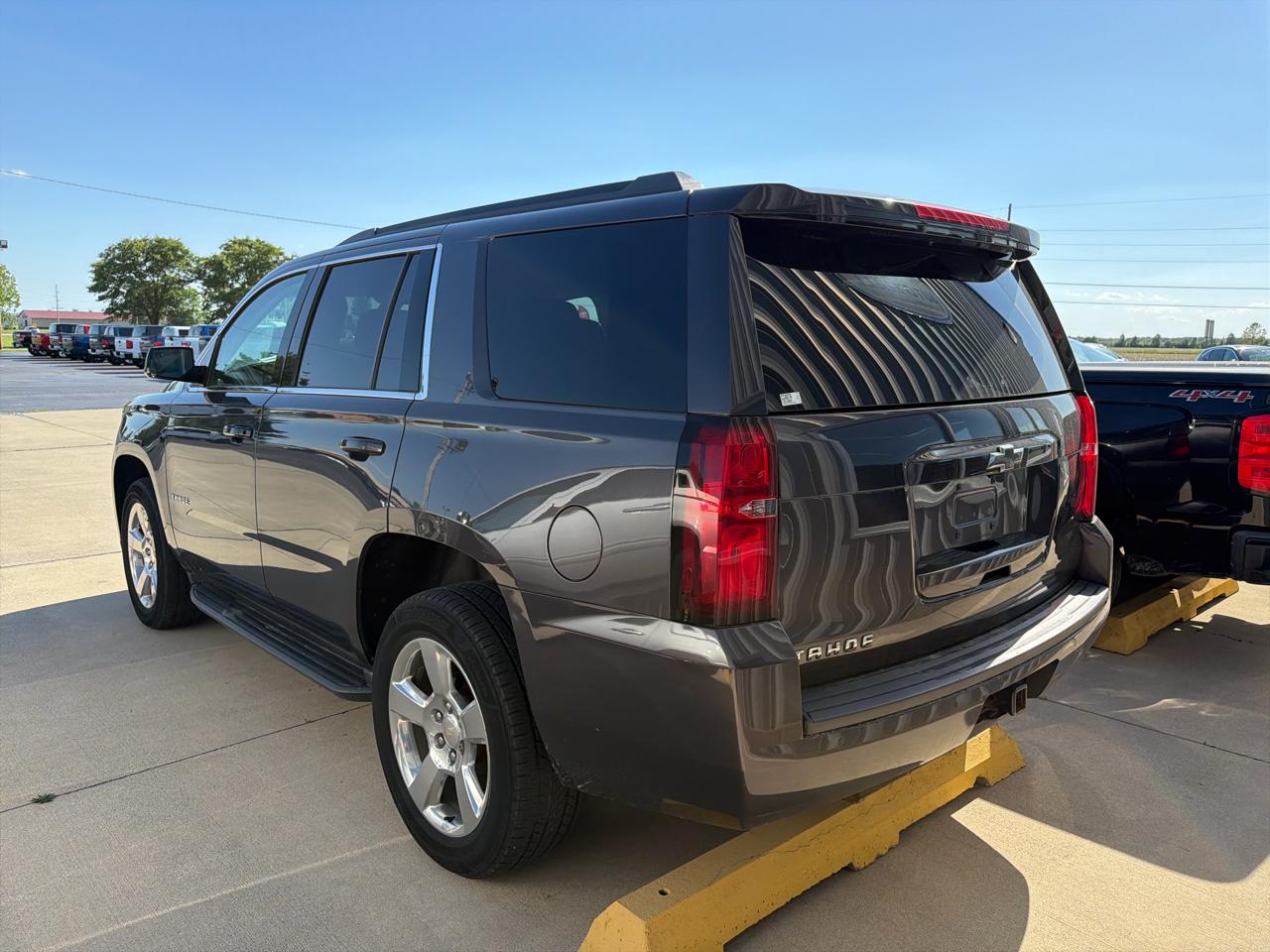 Chevrolet Tahoe 4WD 4dr LS 2017