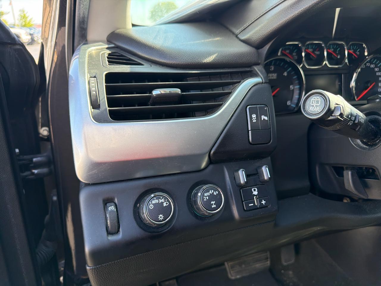 Chevrolet Tahoe 4WD 4dr LS 2017