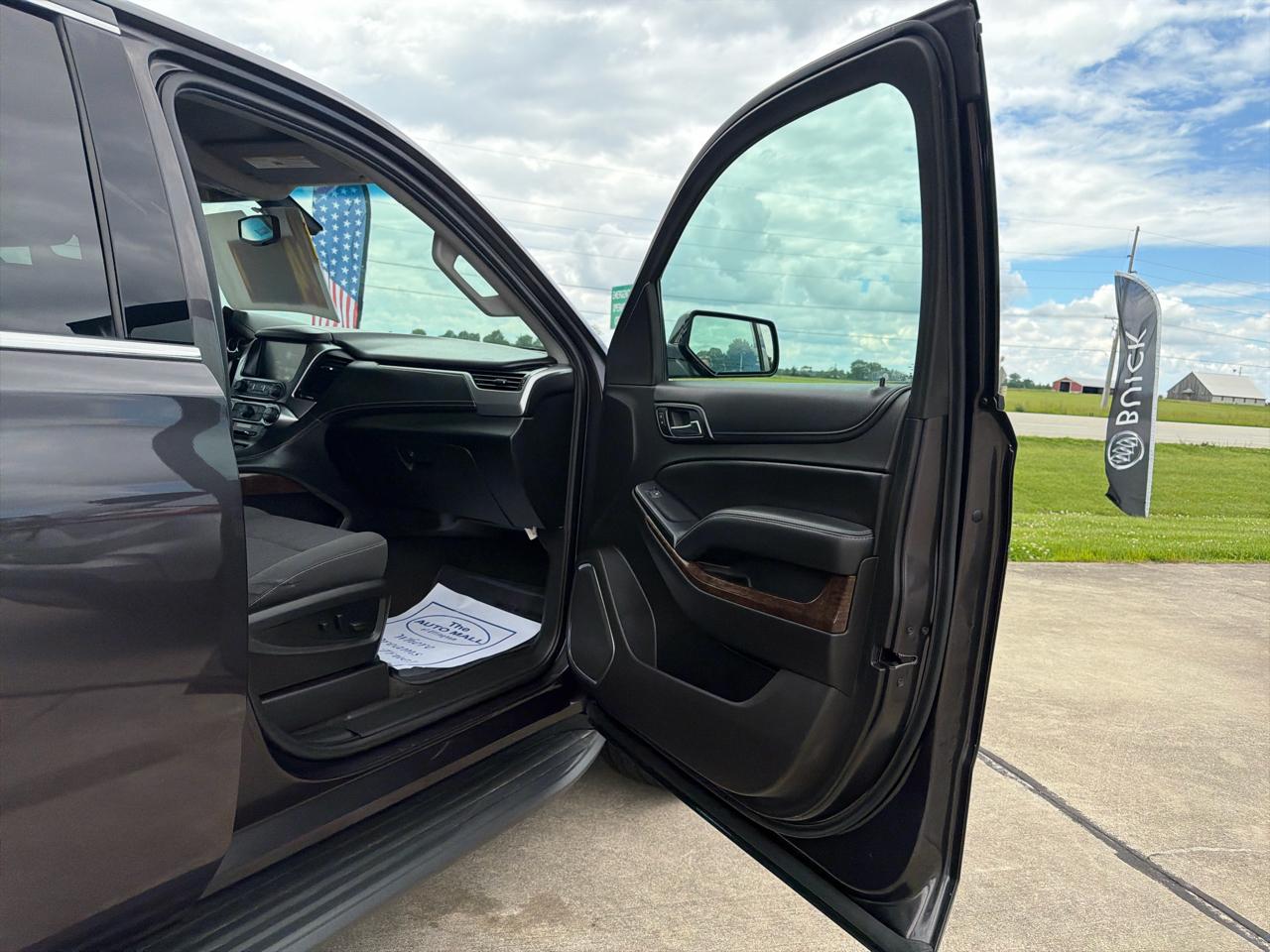 Chevrolet Tahoe  2017