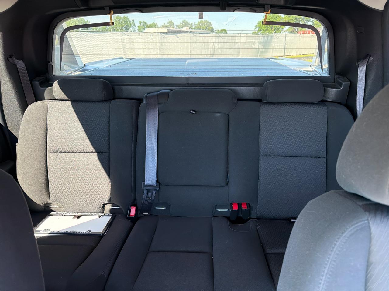 Chevrolet Avalanche 4WD Crew Cab LS 2011