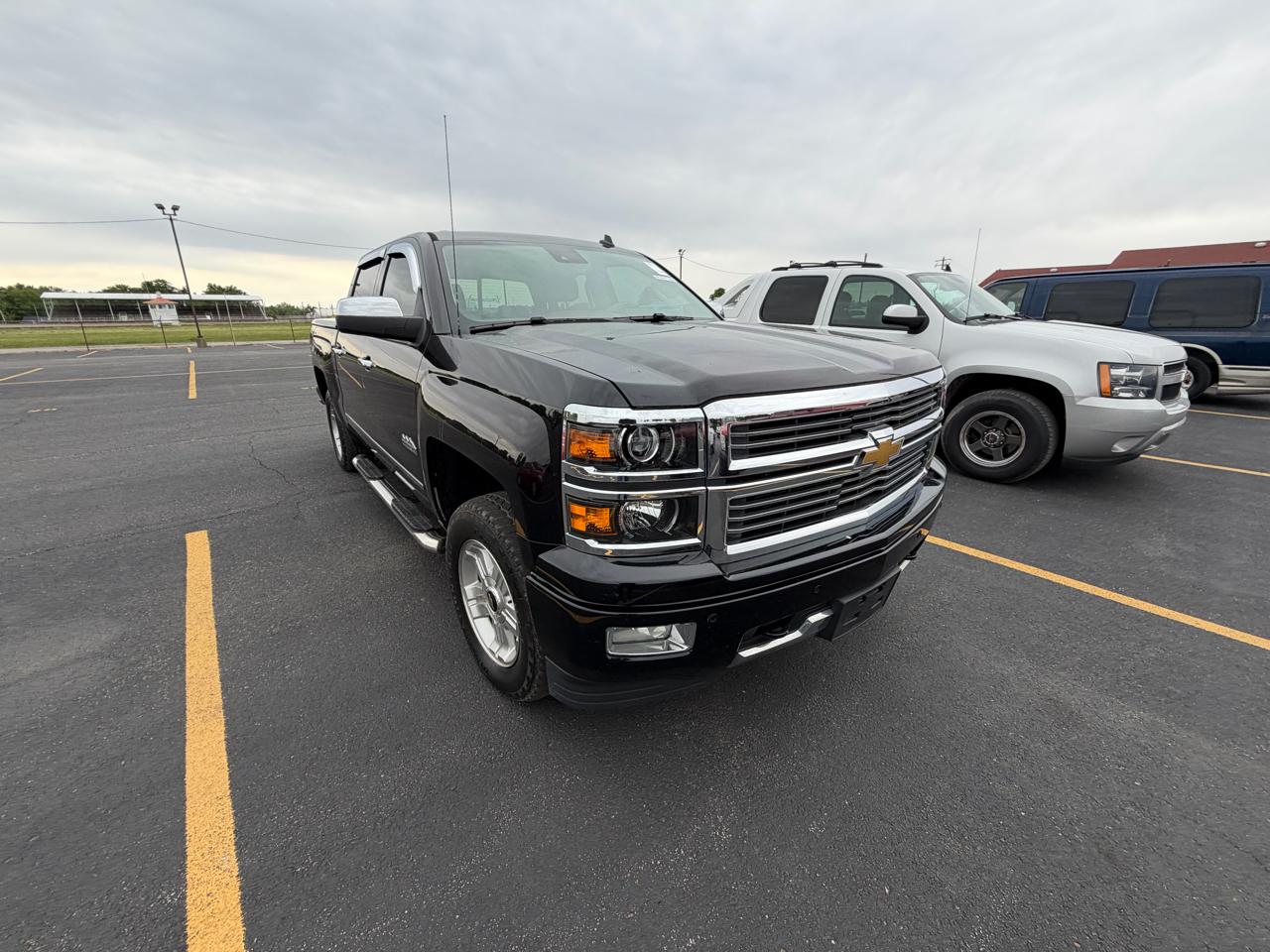 Chevrolet Silverado 1500 4WD Crew Cab 143.5" High Country 2014