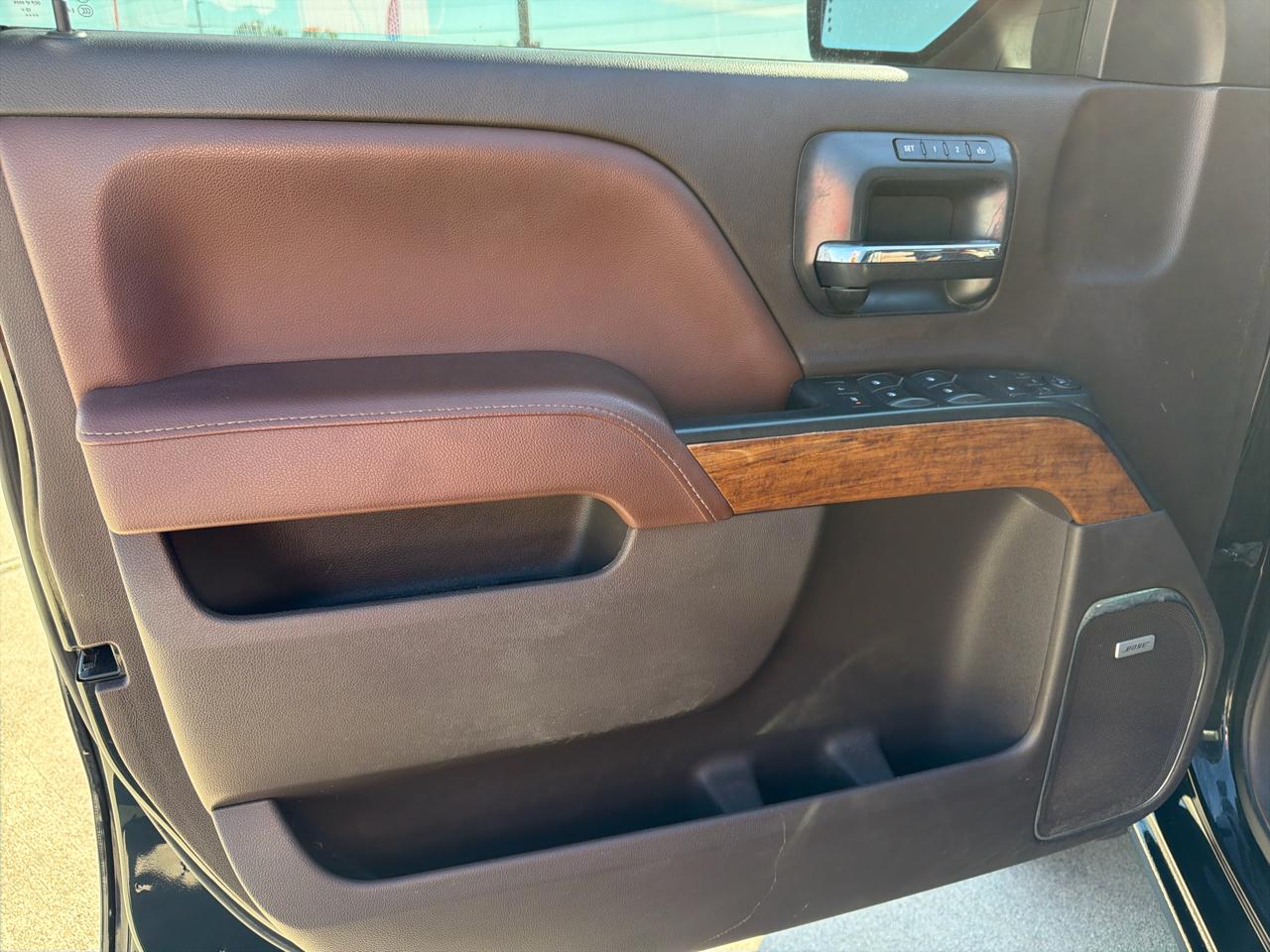 Chevrolet Silverado 1500 4WD Crew Cab 143.5" High Country 2014
