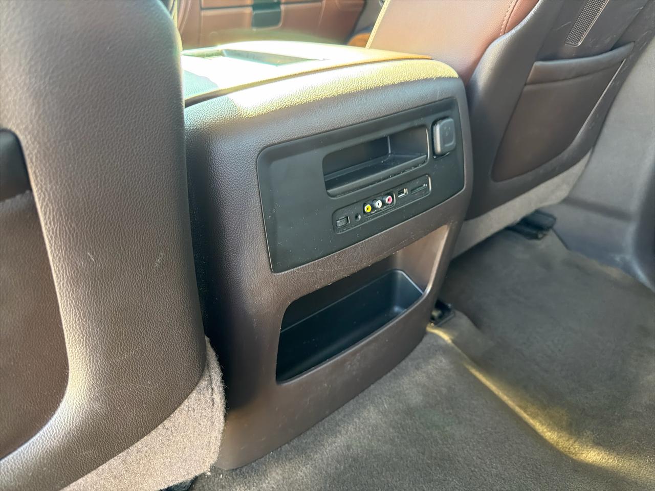 Chevrolet Silverado 1500 4WD Crew Cab 143.5" High Country 2014