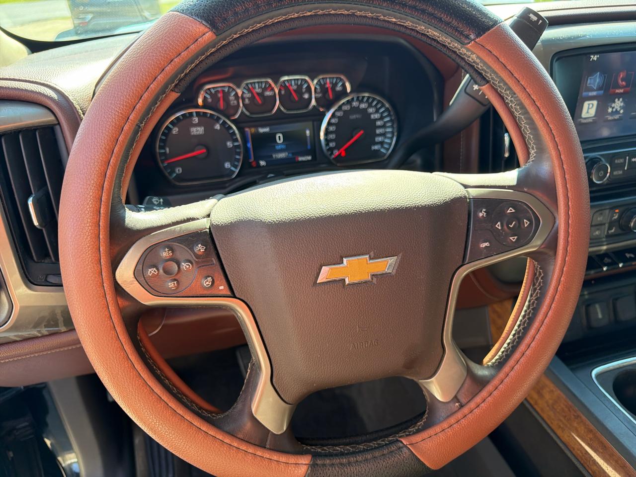 Chevrolet Silverado 1500 4WD Crew Cab 143.5" High Country 2014