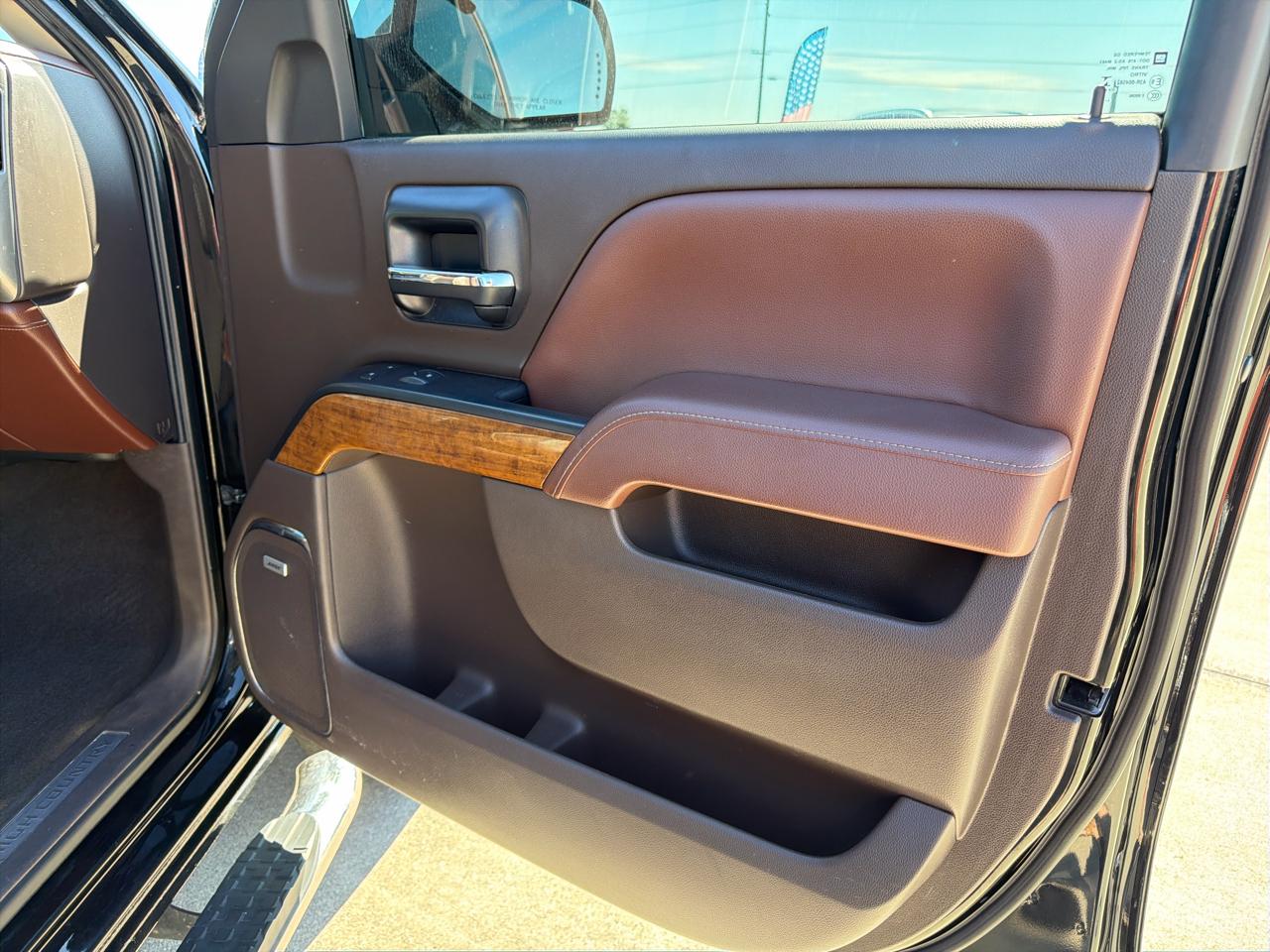 Chevrolet Silverado 1500 4WD Crew Cab 143.5" High Country 2014
