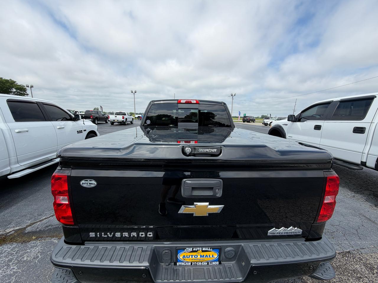 Chevrolet Silverado 1500 4WD Crew Cab 143.5" High Country 2014