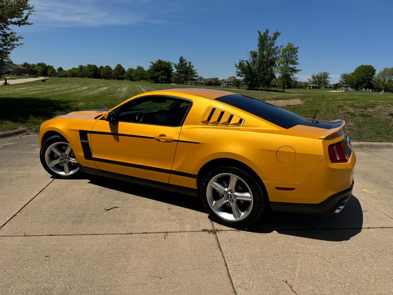 Ford Mustang 2dr Cpe GT 2011