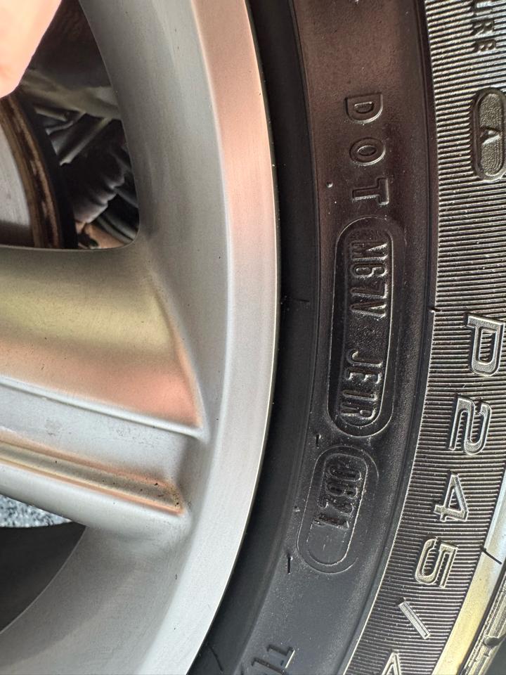 Ford Mustang 2dr Cpe GT 2011