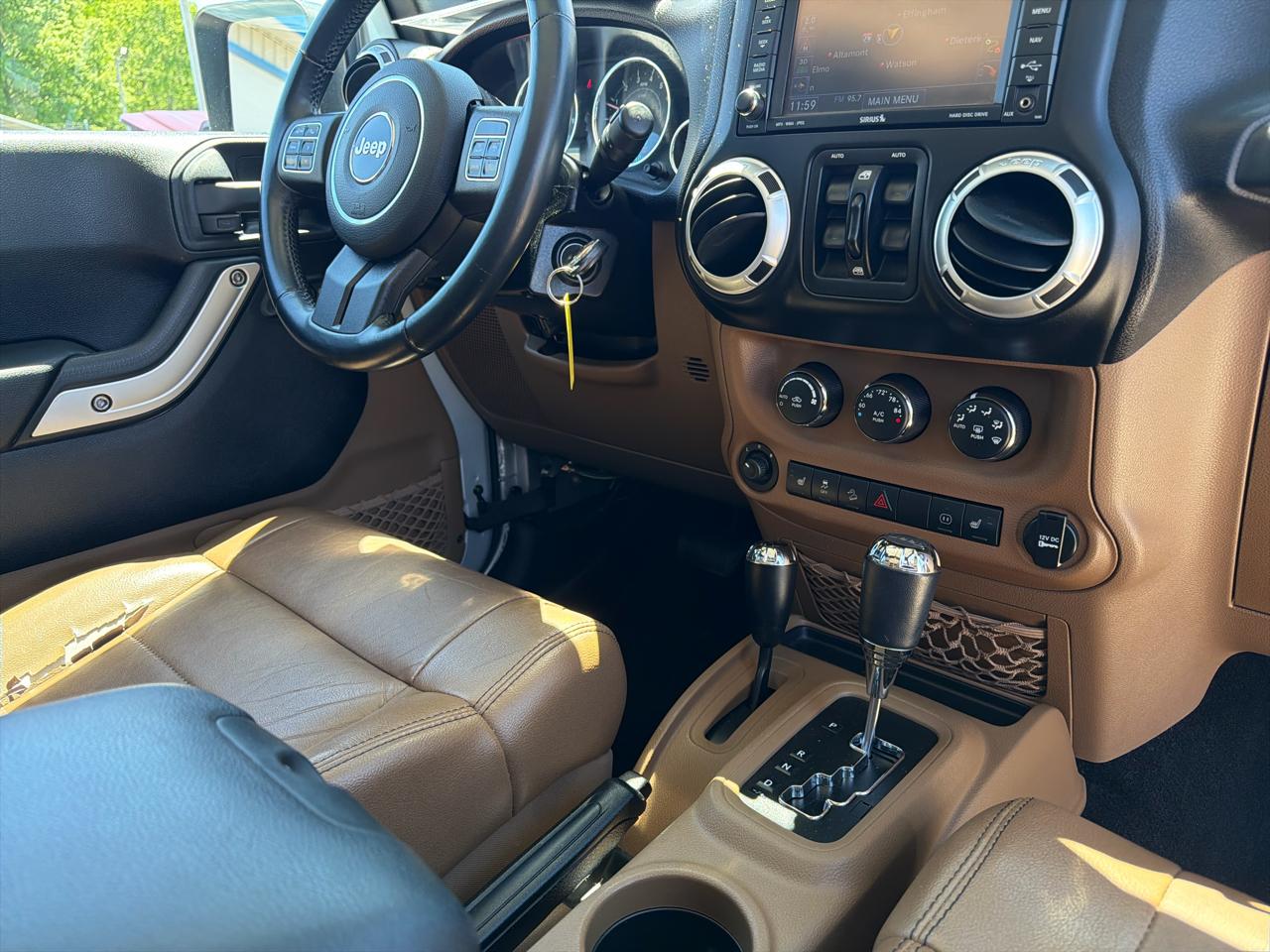 Jeep Wrangler Unlimited 4WD 4dr Rubicon 2012