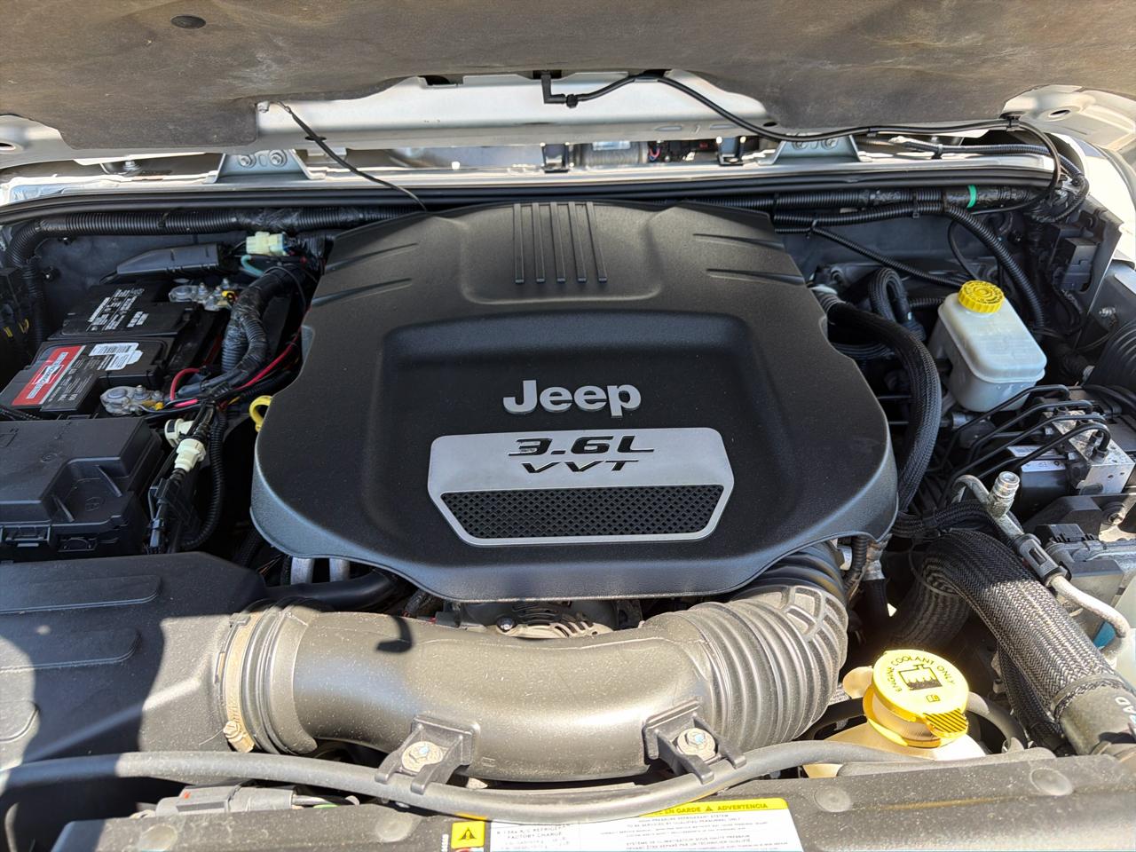 Jeep Wrangler Unlimited 4WD 4dr Rubicon 2012