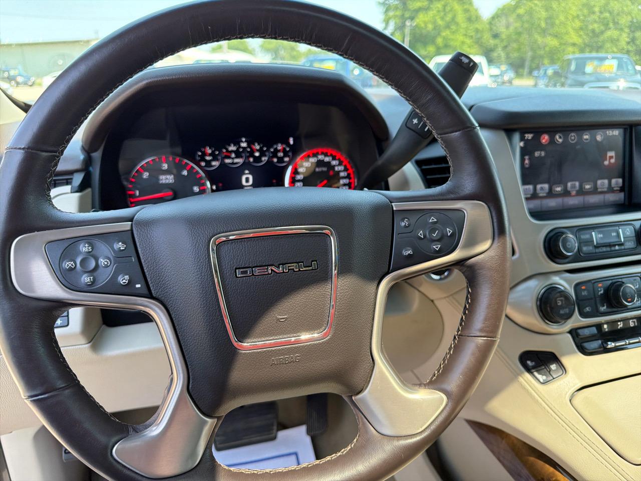 GMC Yukon 4WD 4dr Denali 2016