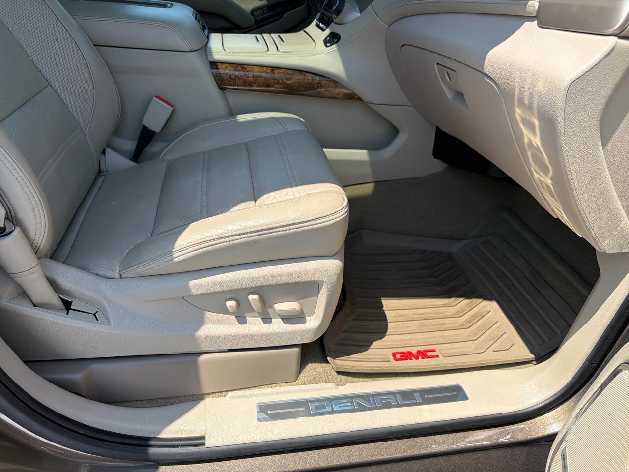 GMC Yukon 4WD 4dr Denali 2016