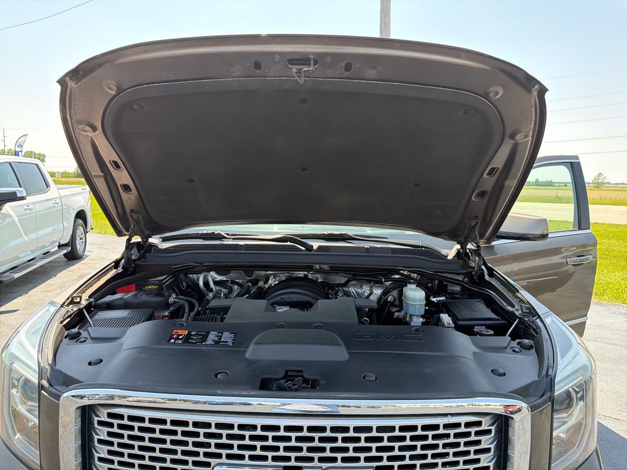 GMC Yukon 4WD 4dr Denali 2016