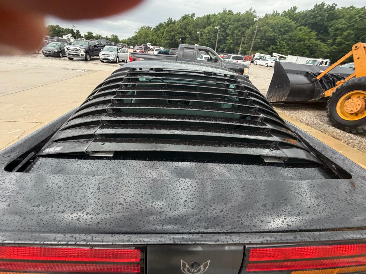 Pontiac Firebird 2dr Coupe Firebird Hatchback 1990