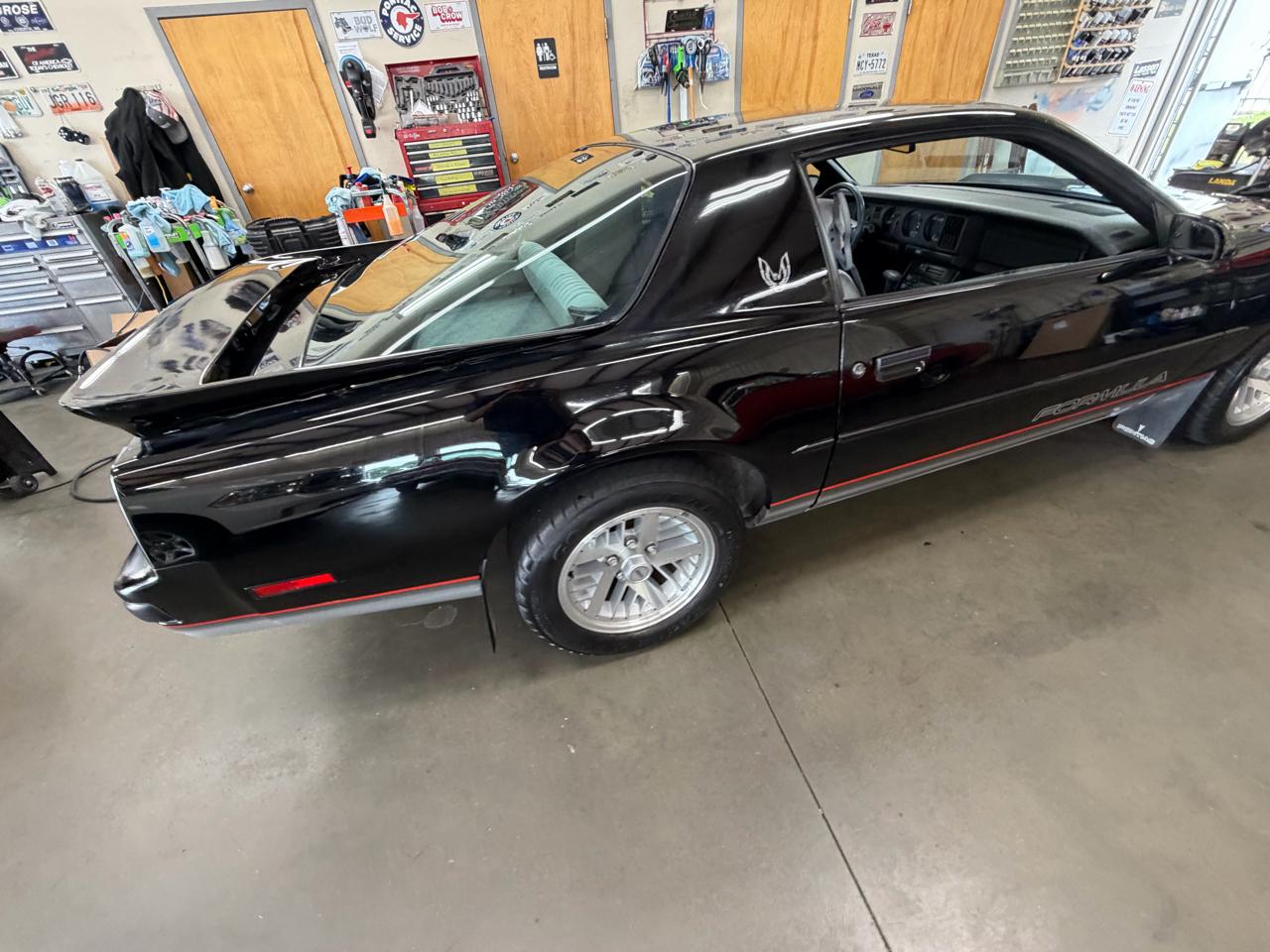 Pontiac Firebird 2dr Coupe Firebird Hatchback 1990