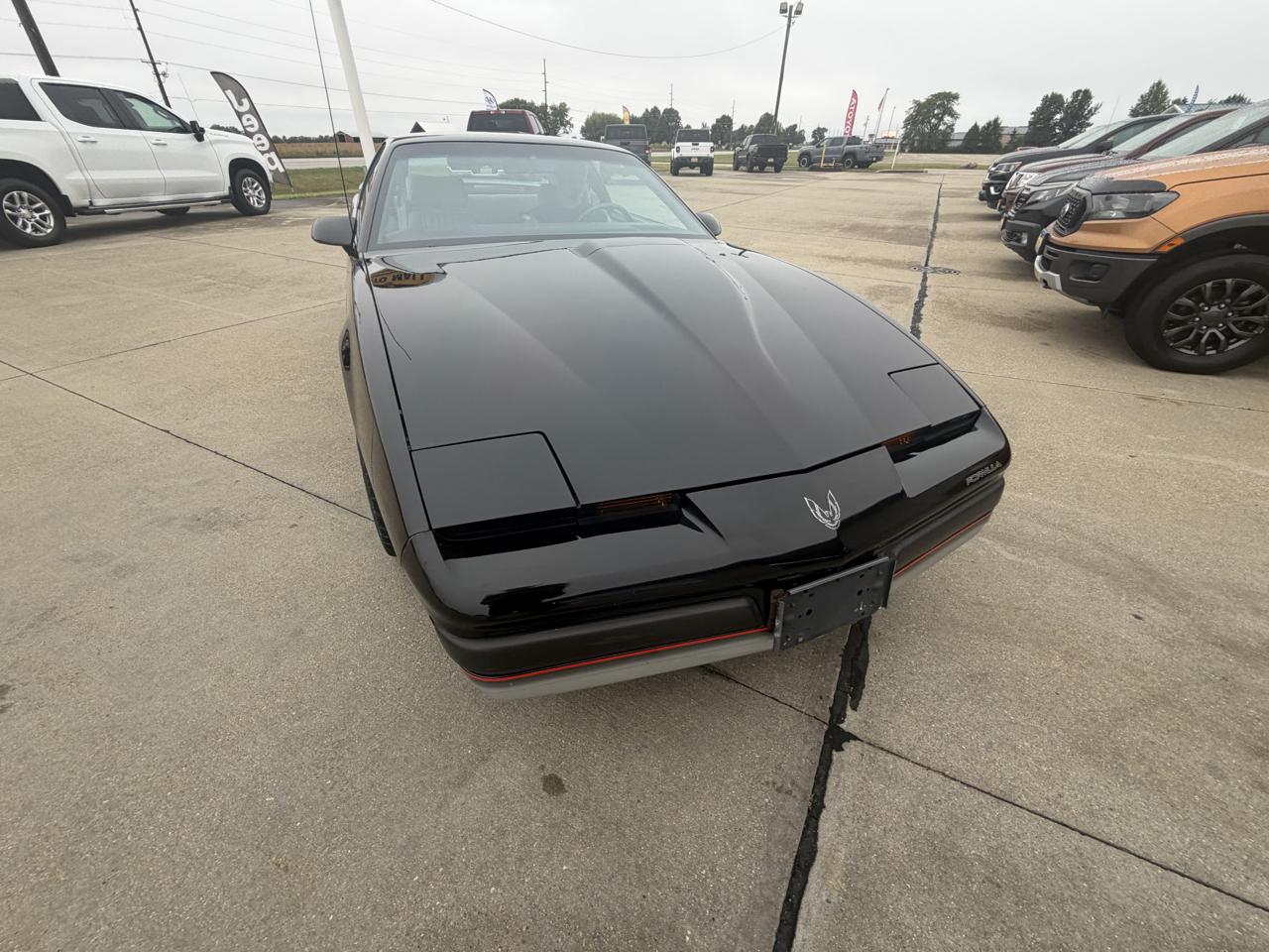 Pontiac Firebird 2dr Coupe Firebird Hatchback 1990