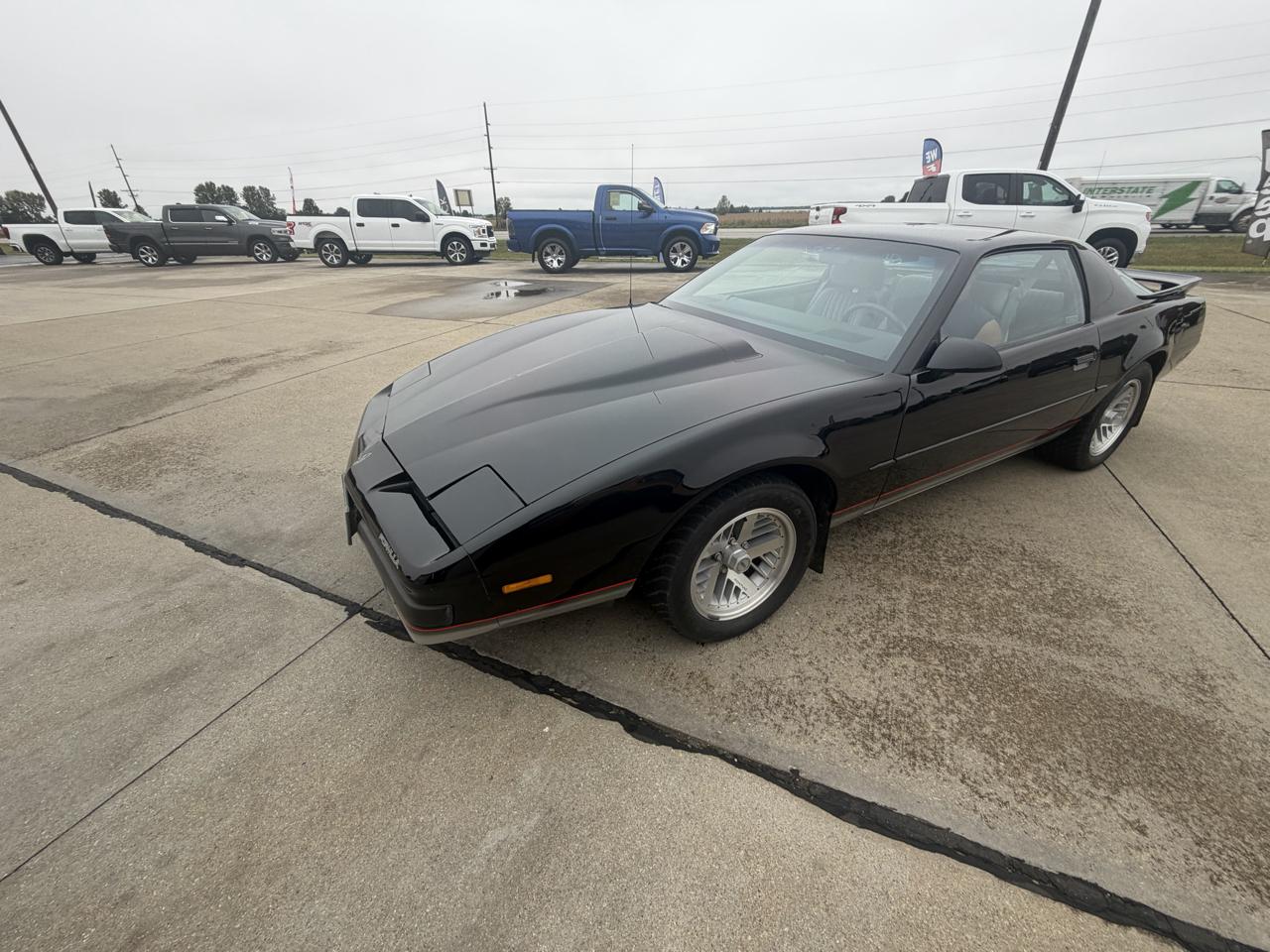 Pontiac Firebird 2dr Coupe Firebird Hatchback 1990