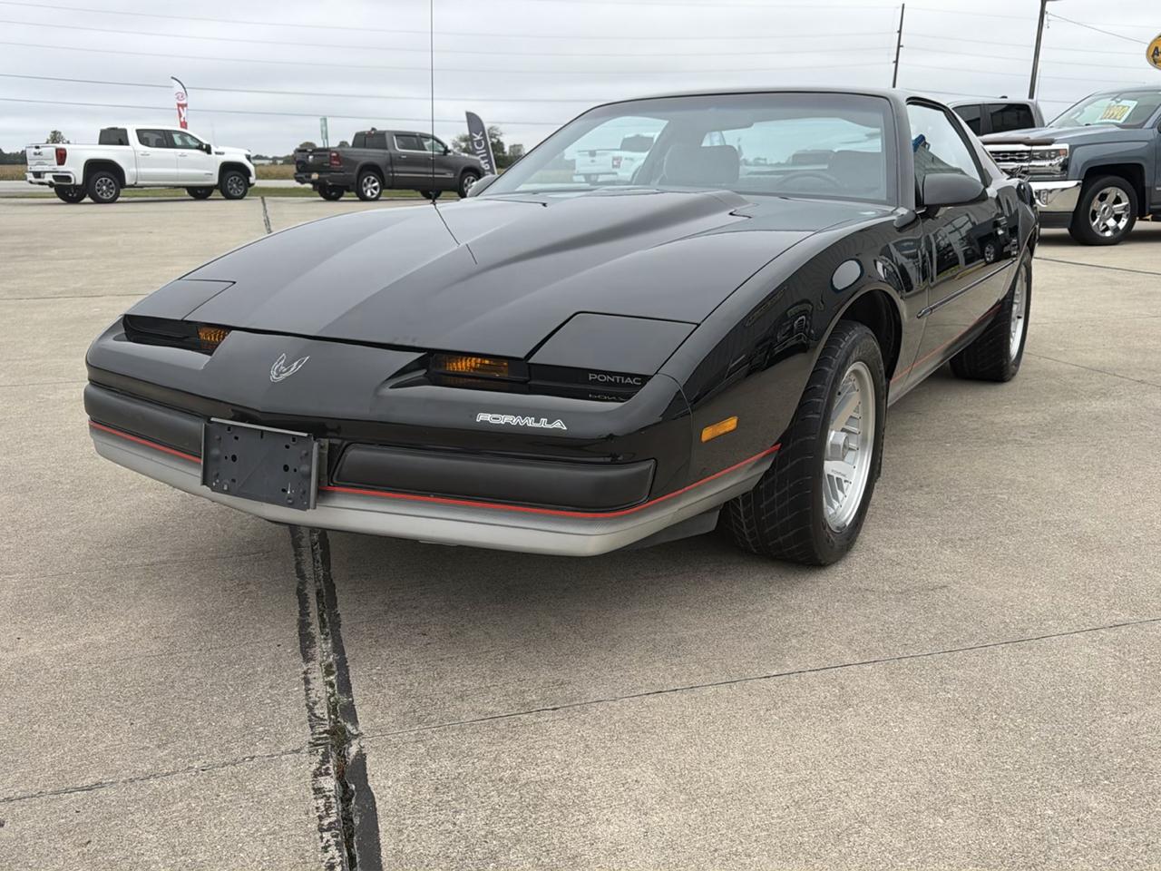 Pontiac Firebird 2dr Coupe Firebird Hatchback 1990