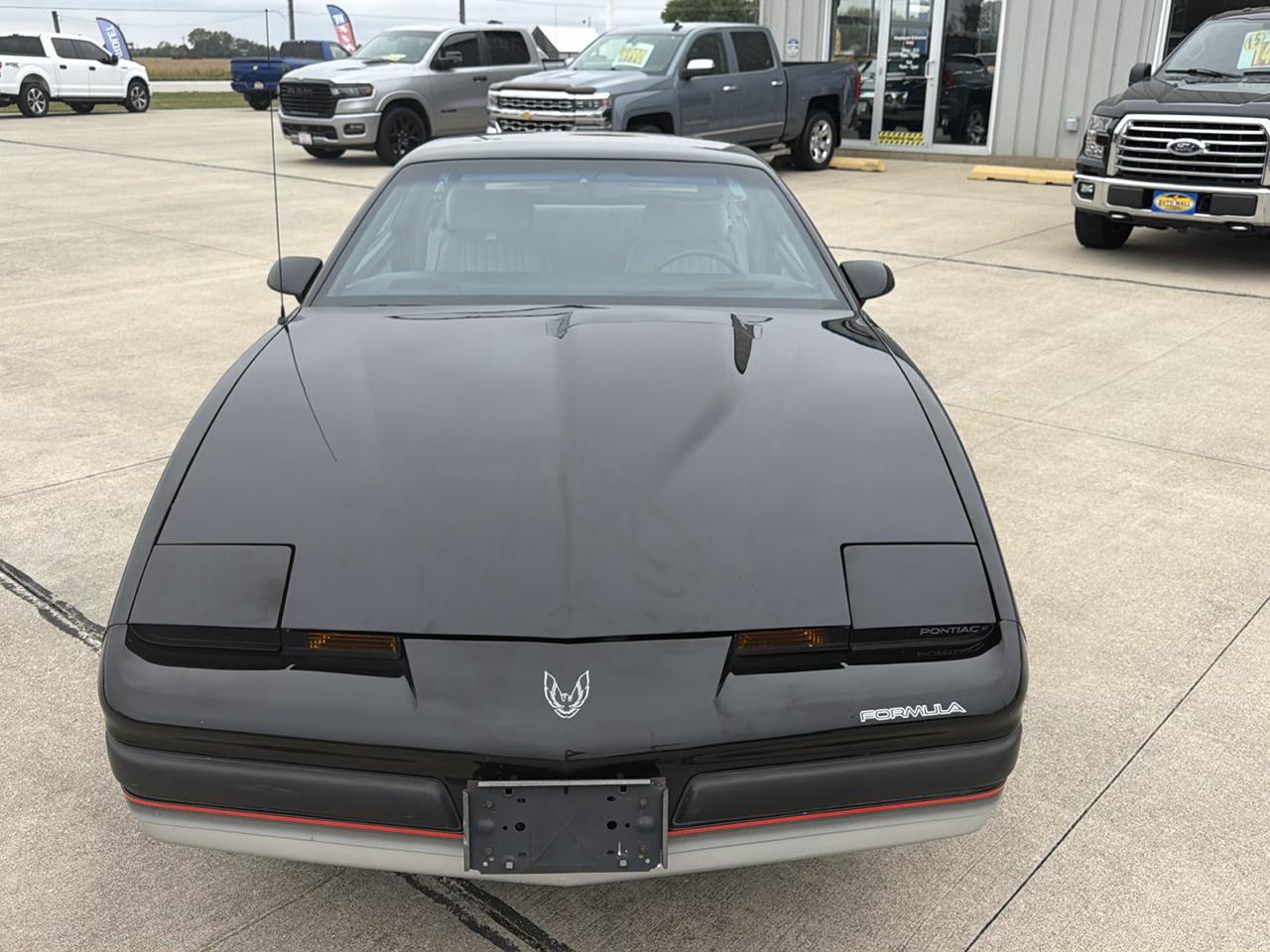Pontiac Firebird 2dr Coupe Firebird Hatchback 1990
