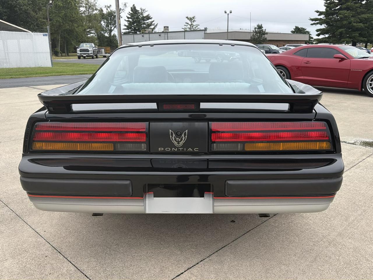 Pontiac Firebird 2dr Coupe Firebird Hatchback 1990