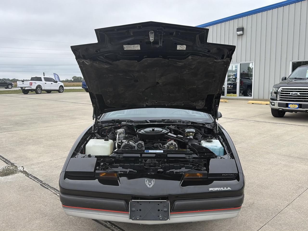 Pontiac Firebird 2dr Coupe Firebird Hatchback 1990
