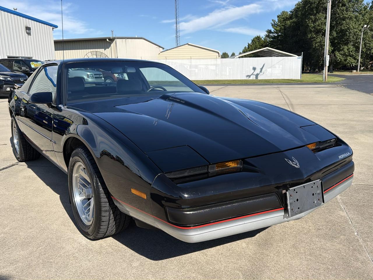 Pontiac Firebird 2dr Coupe Firebird Hatchback 1990