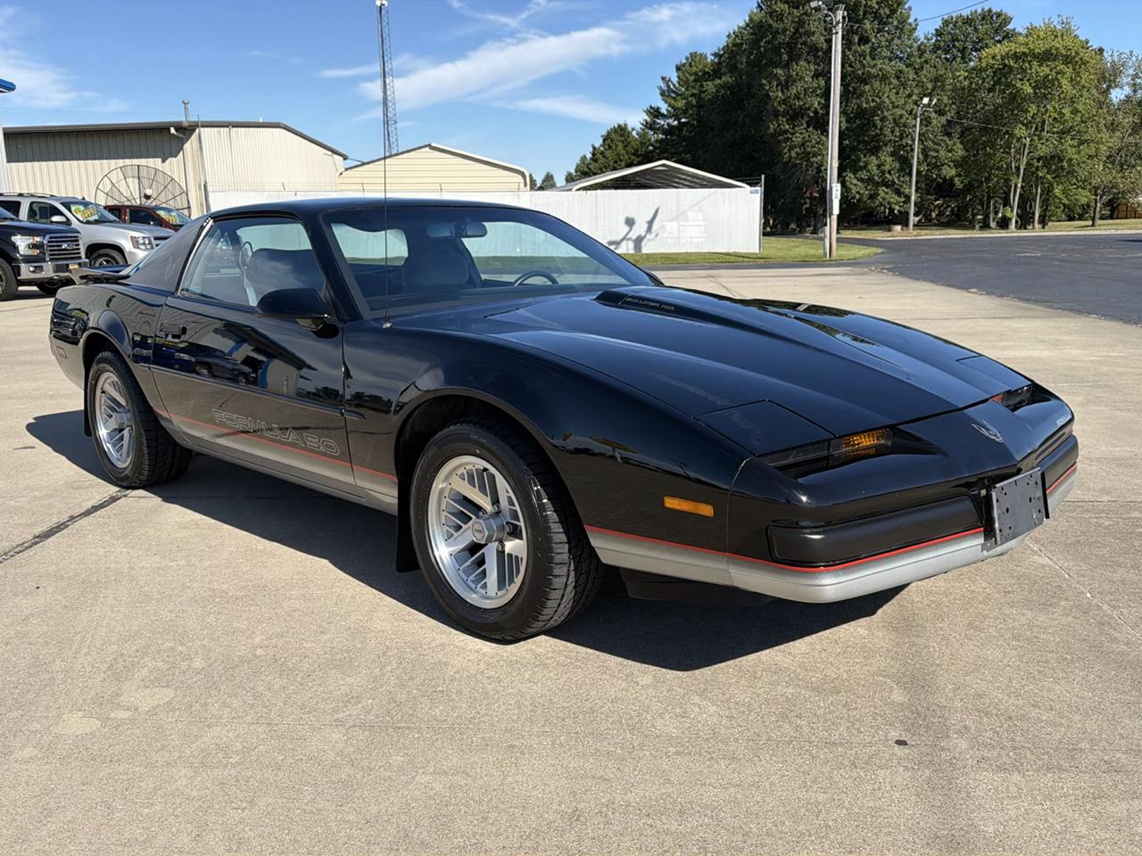 Pontiac Firebird 2dr Coupe Firebird Hatchback 1990