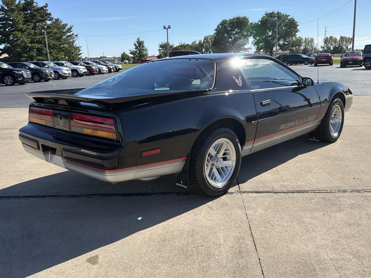 Pontiac Firebird 2dr Coupe Firebird Hatchback 1990