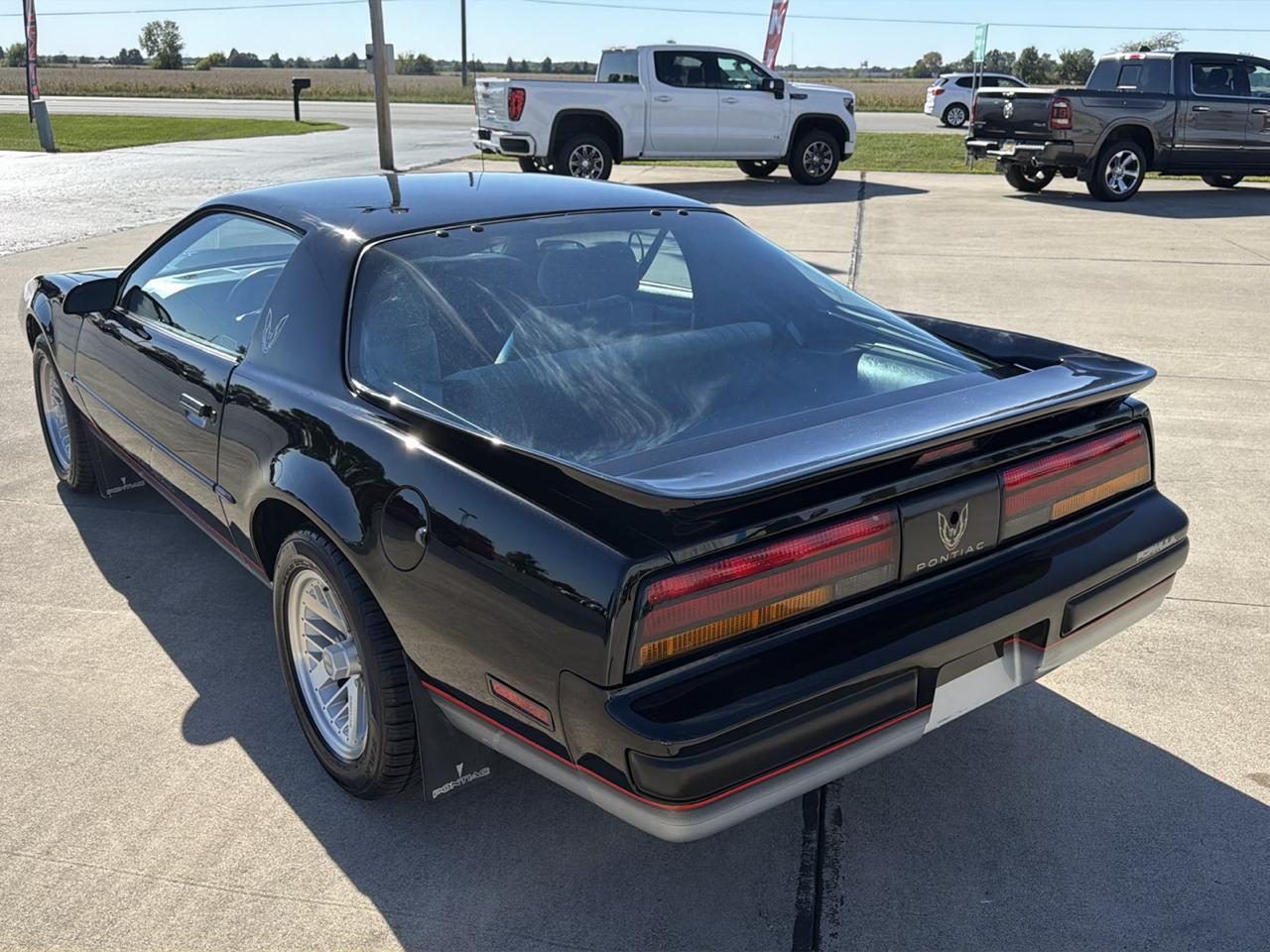 Pontiac Firebird 2dr Coupe Firebird Hatchback 1990