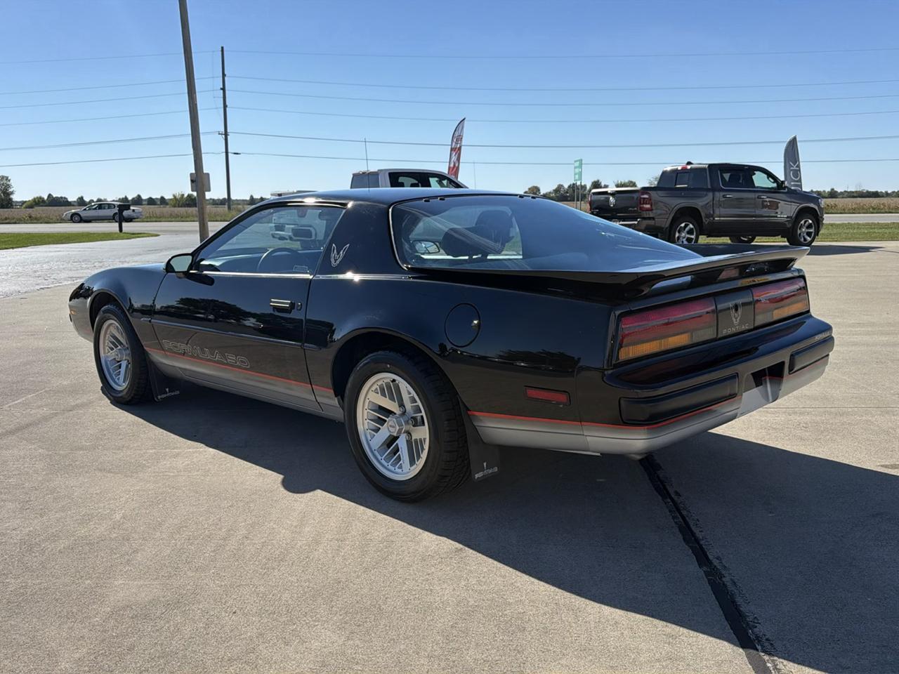 Pontiac Firebird 2dr Coupe Firebird Hatchback 1990
