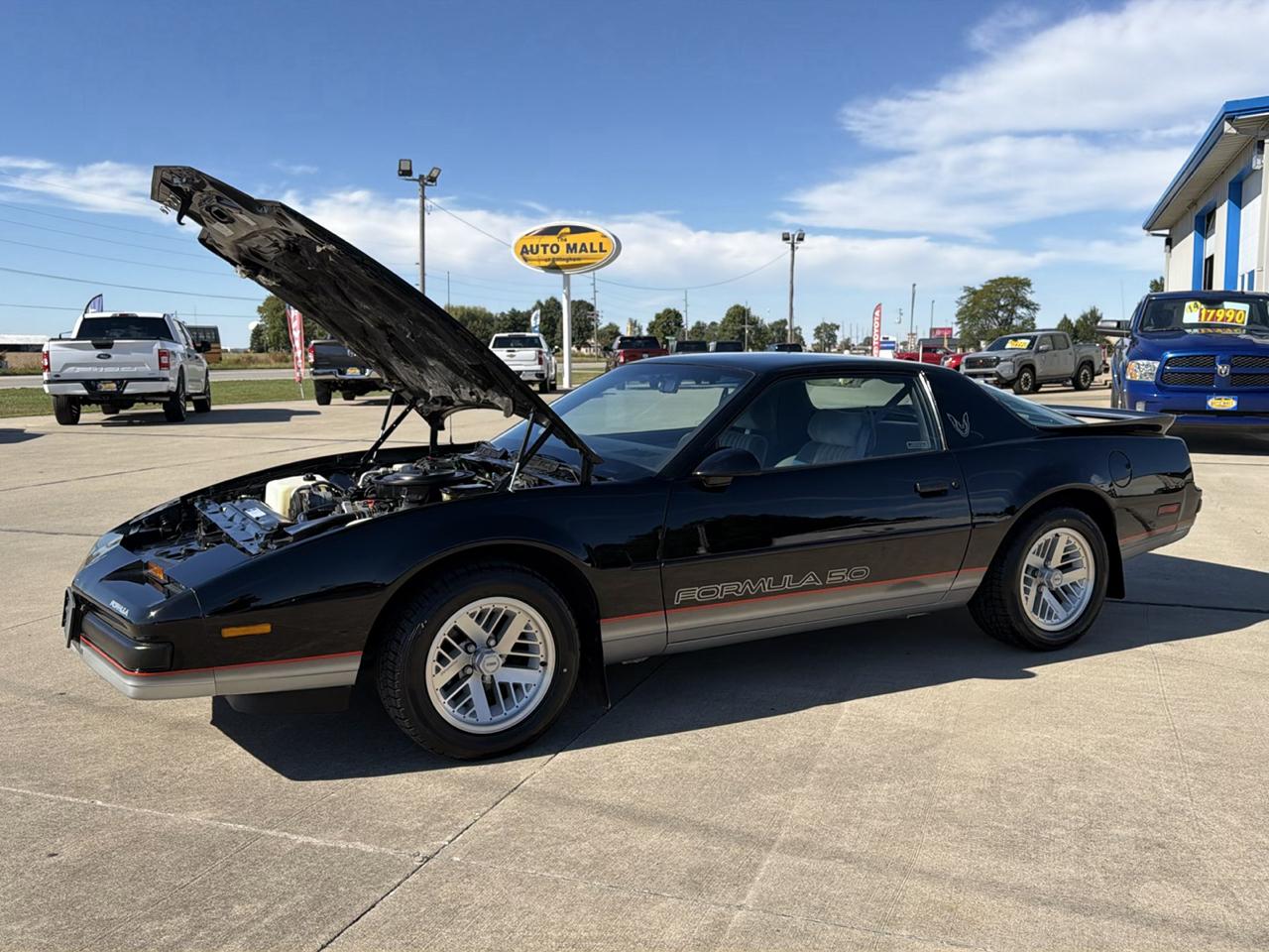 Pontiac Firebird 2dr Coupe Firebird Hatchback 1990