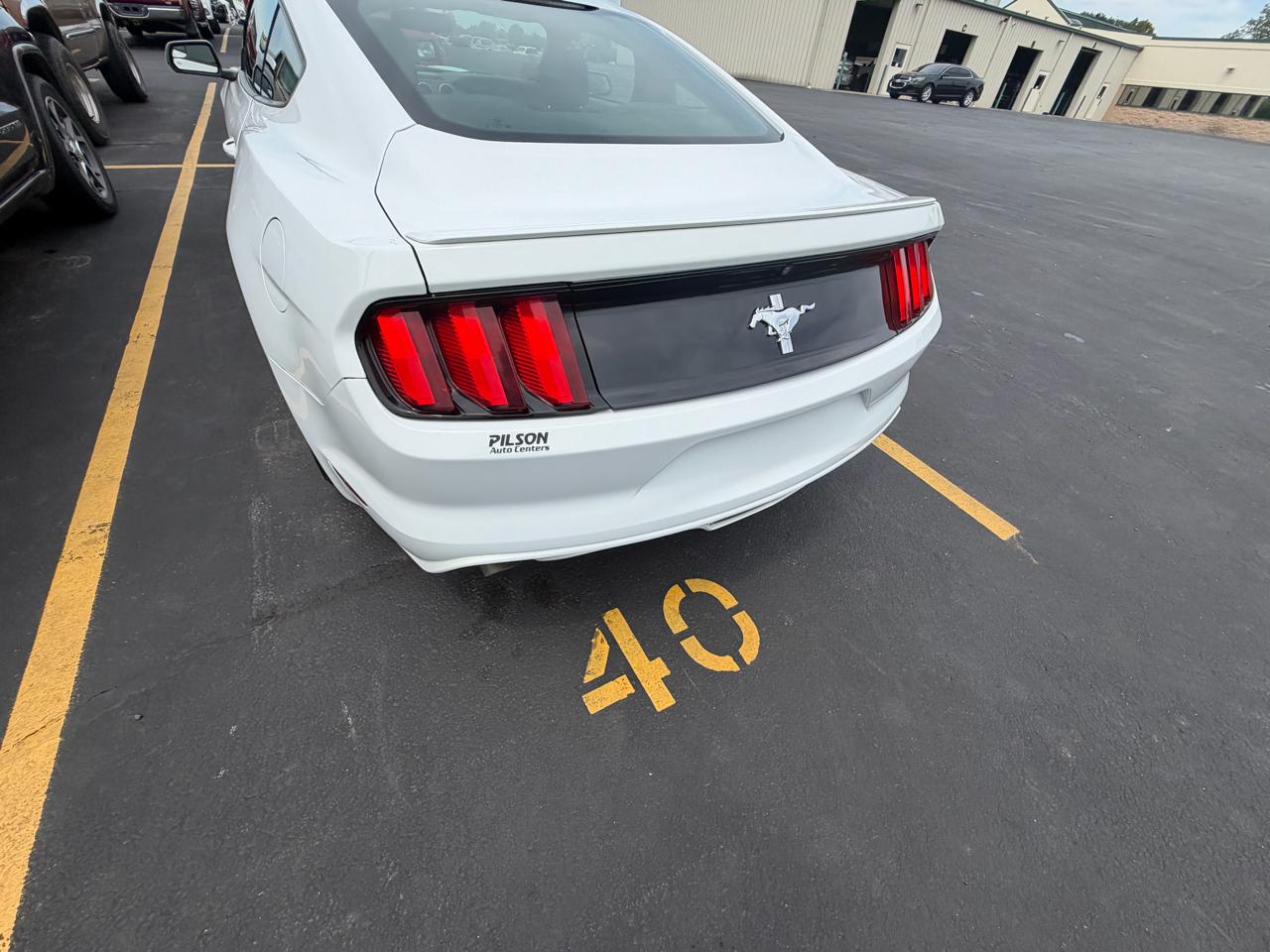 Ford Mustang V6 Fastback 2017