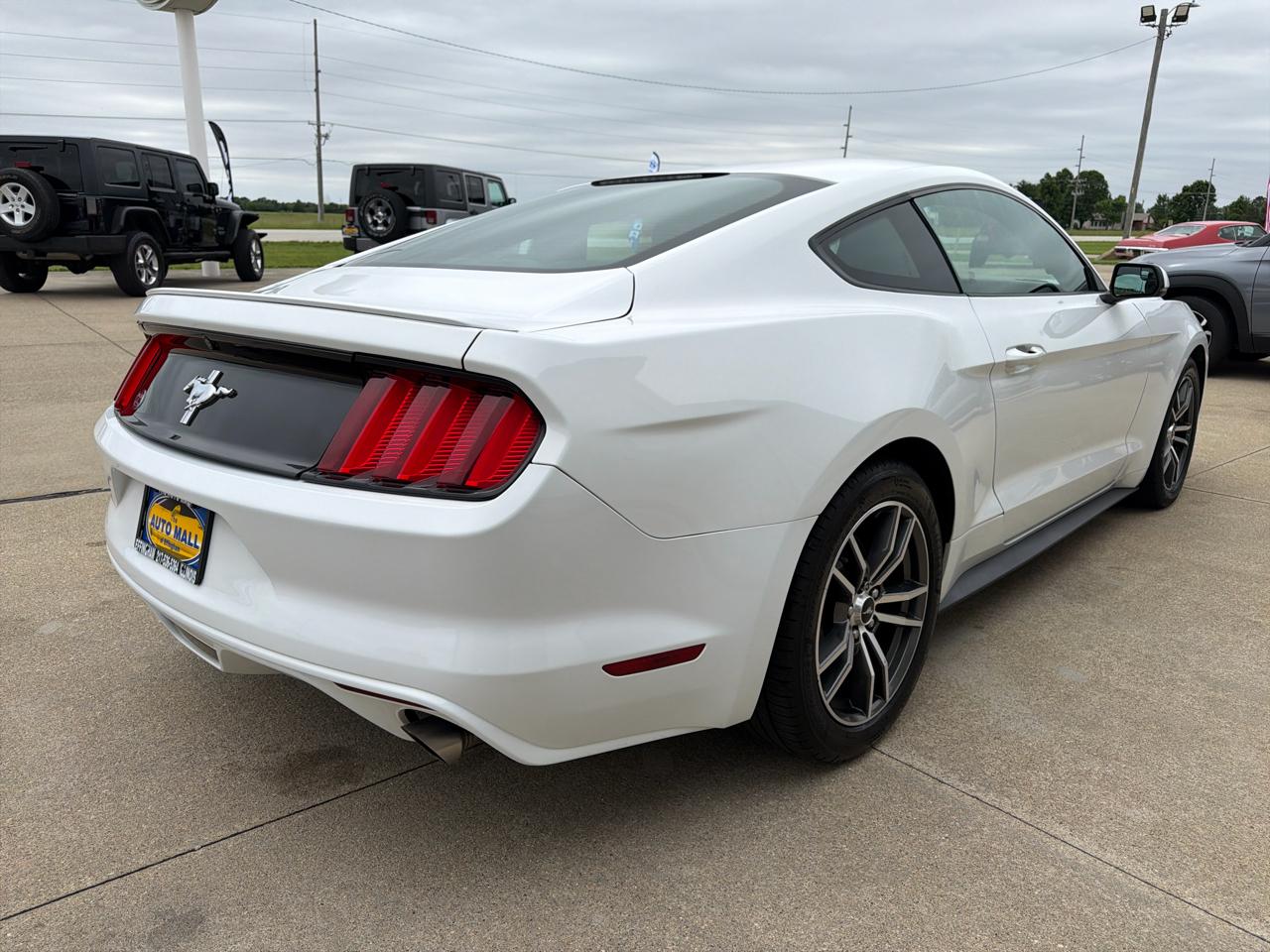 Ford Mustang V6 Fastback 2017
