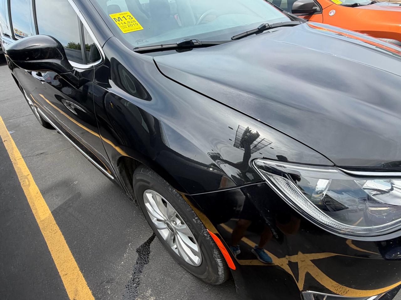 Chrysler Pacifica Touring L FWD 2019