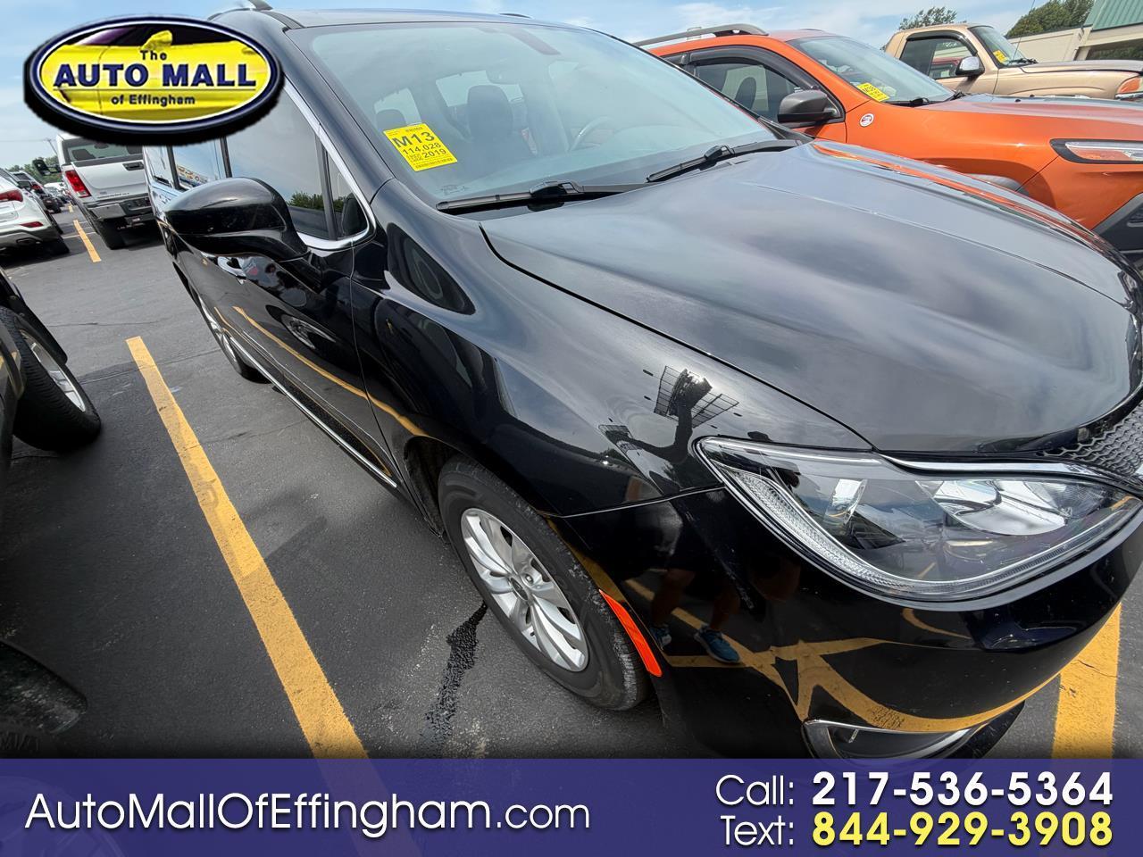 Chrysler Pacifica Touring L FWD 2019