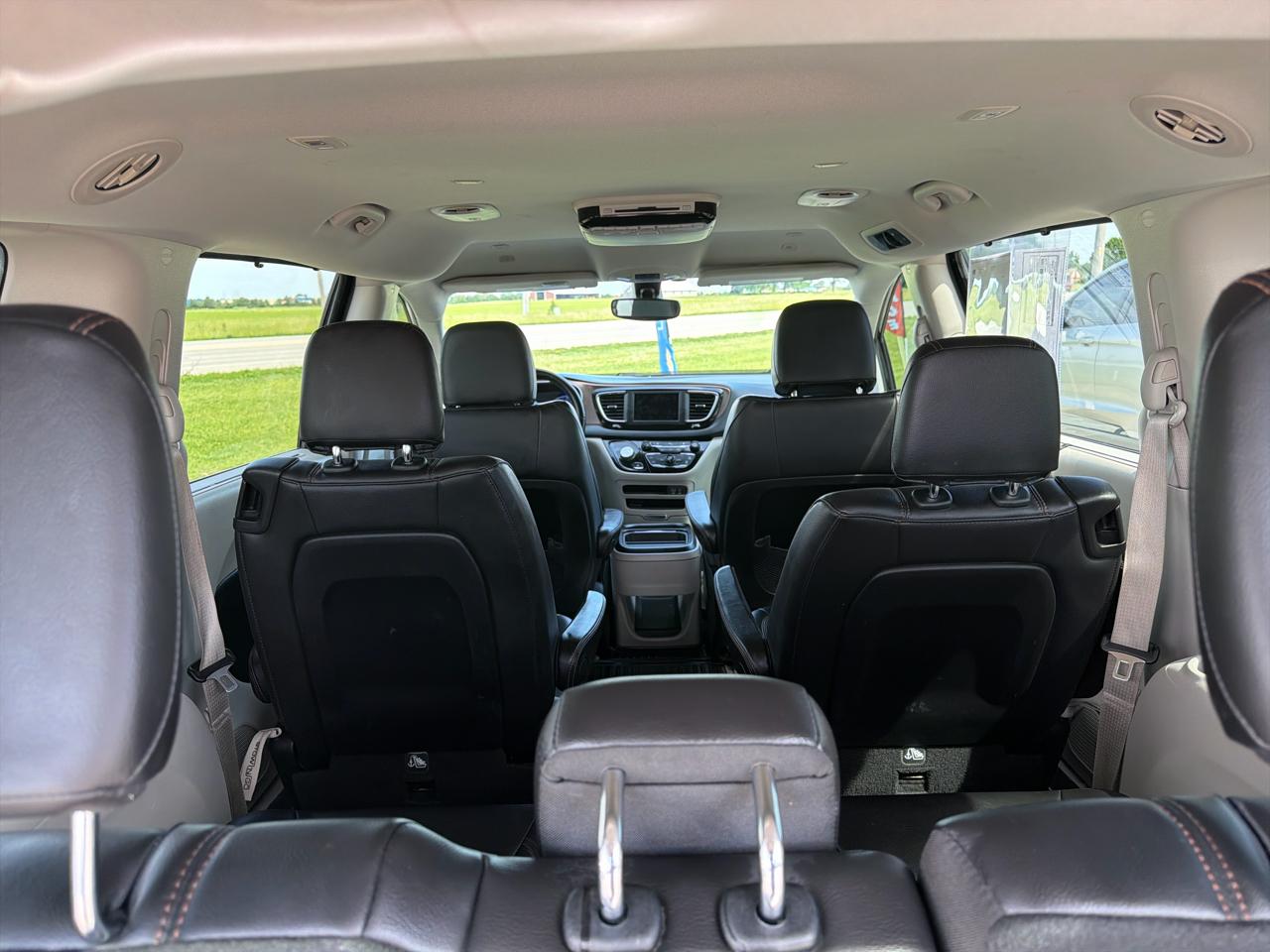 Chrysler Pacifica Touring L FWD 2019
