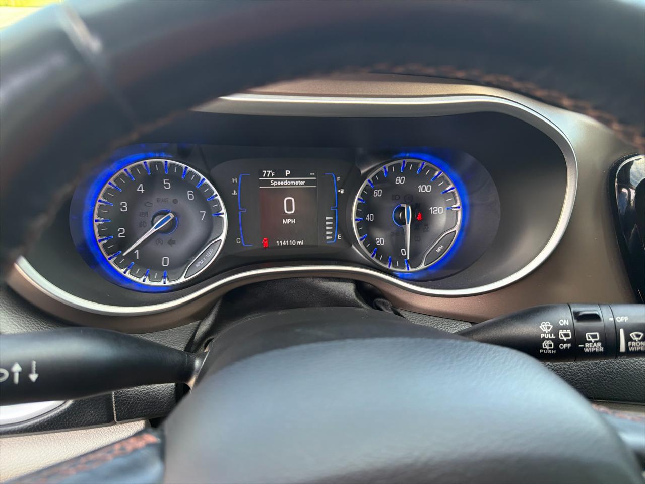 Chrysler Pacifica Touring L FWD 2019