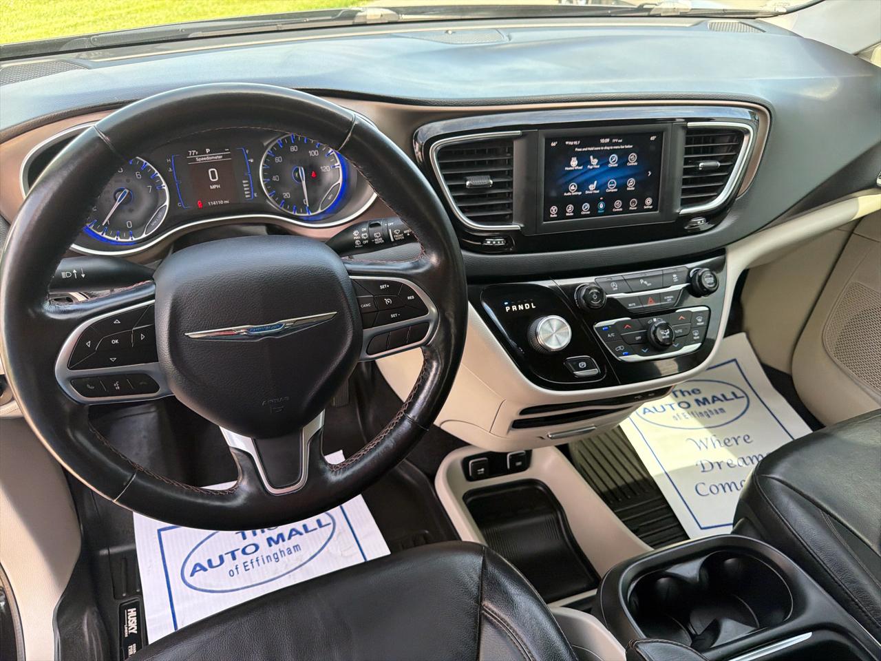 Chrysler Pacifica Touring L FWD 2019
